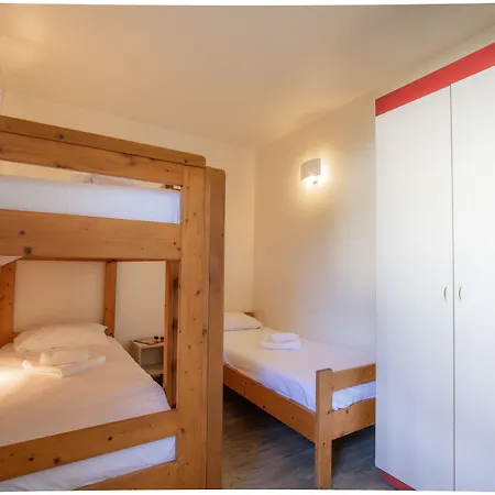 Vvf Pays Basque منتزه العطل سانت إتيان دو بايجوري