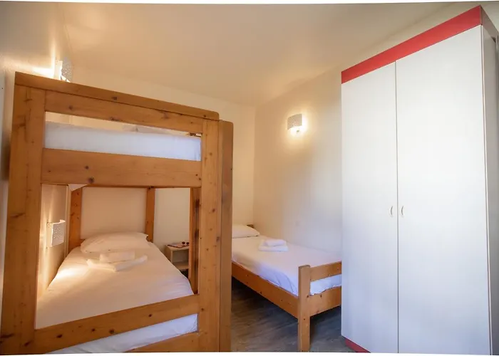 Vvf Pays Basque ホリデーパーク 3*