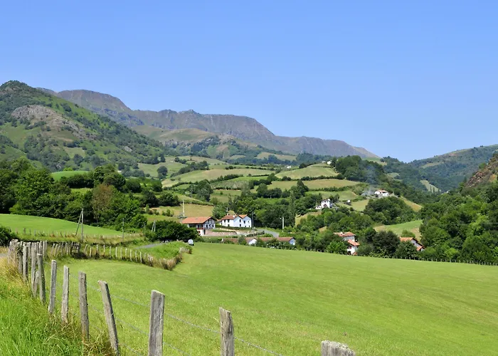 Vvf Pays Basque 3* Saint-Etienne-de-Baigorry