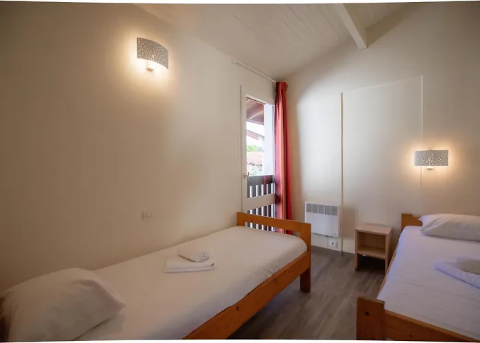 ホリデーパーク Vvf Pays Basque 3*