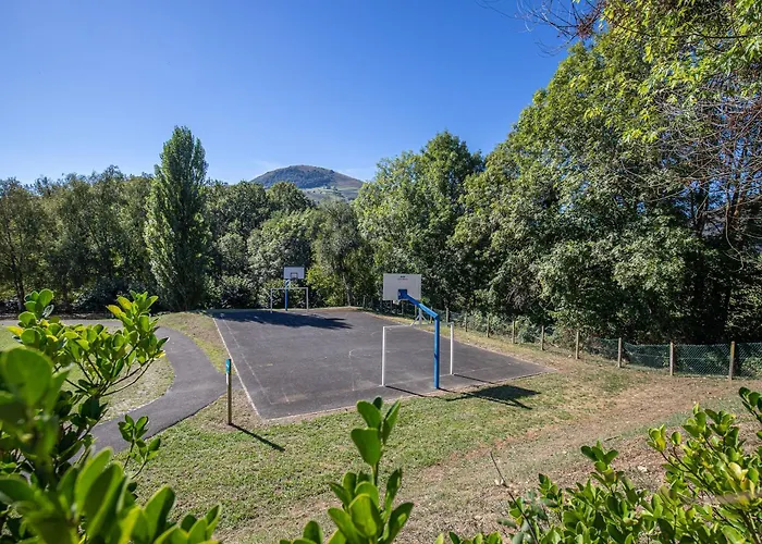 Vvf Pays Basque 3* Saint-Etienne-de-Baigorry